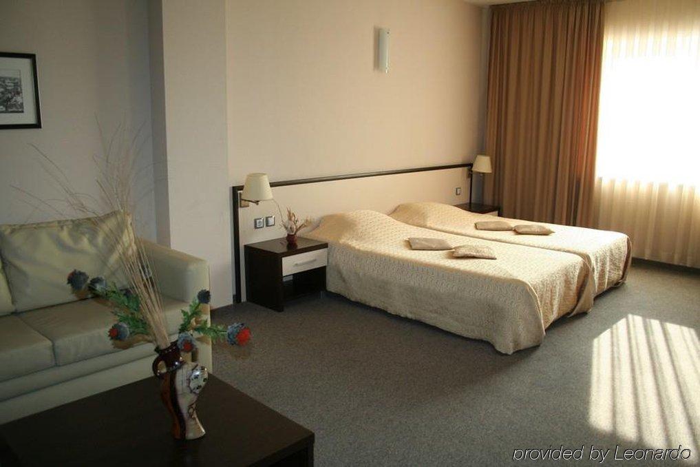 Kendros Hotel Plovdiv Extérieur photo