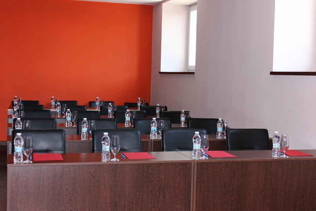 Kendros Hotel Plovdiv Extérieur photo