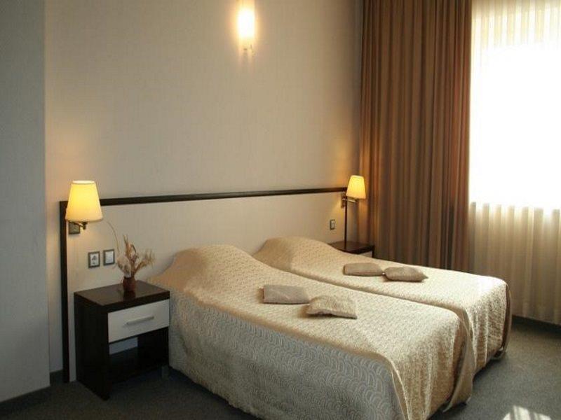 Kendros Hotel Plovdiv Extérieur photo