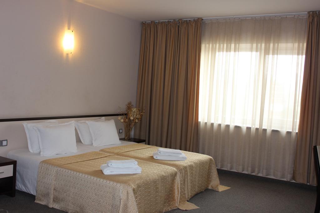 Kendros Hotel Plovdiv Chambre photo